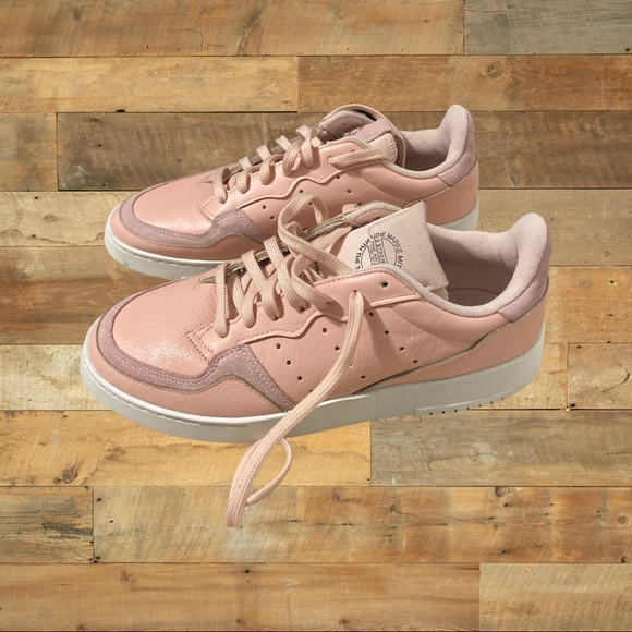 Women's Adidas Originals Supercourt Lace up Cushioned Trainers in Pink